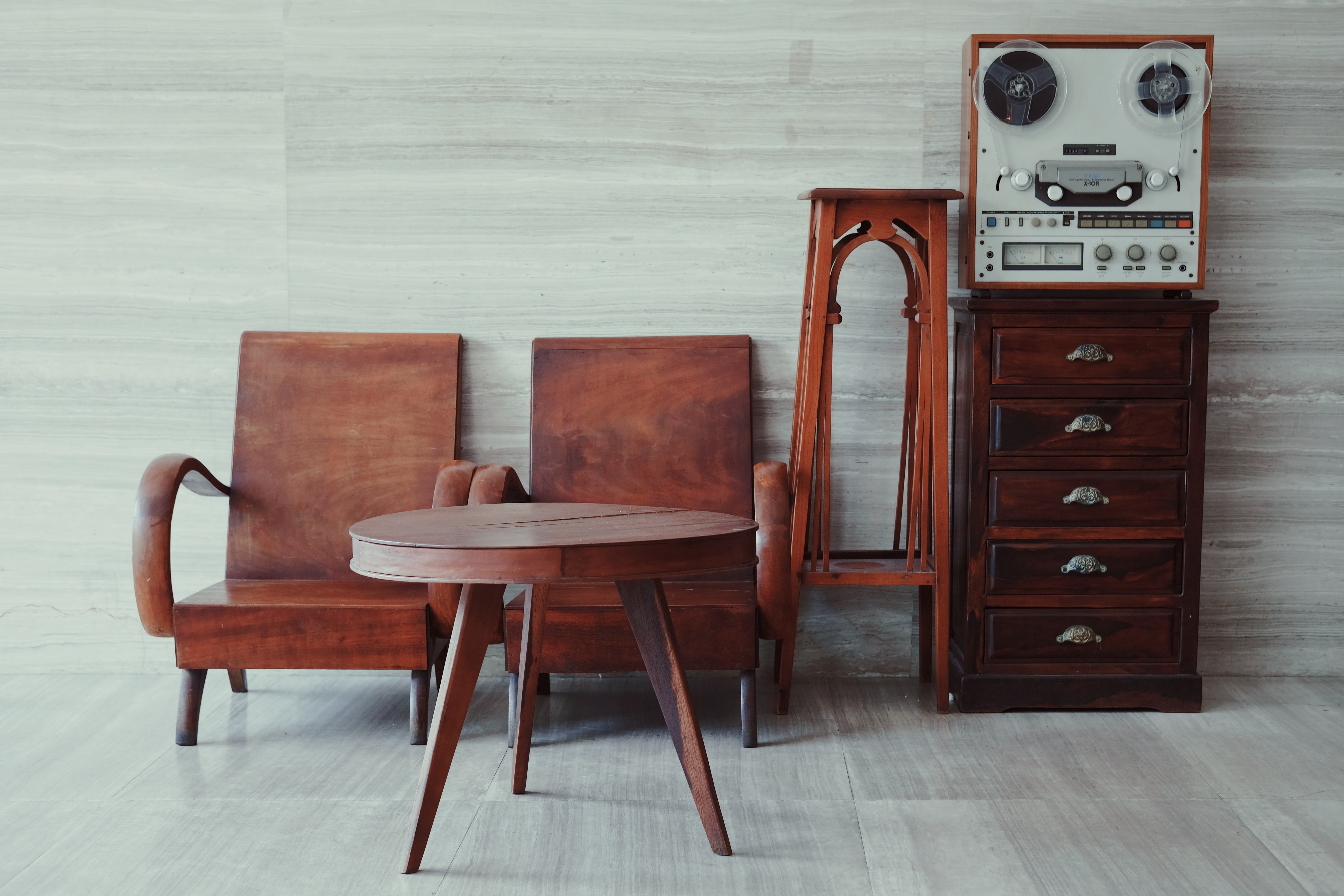 Benefits Of Buying Vintage Furniture